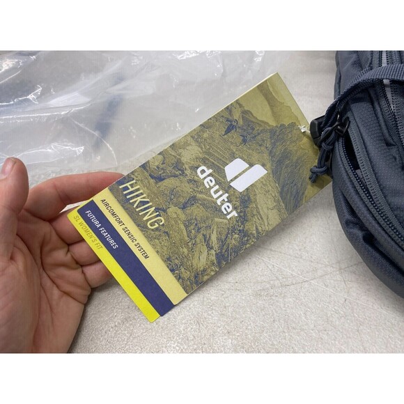 Deuter Futura 25 SL Women's Hiking Backpack in Graphite / Shale (3400221-4409) - Picture 4 of 16